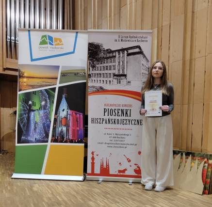 Kolejny wyśpiewany sukces – udział uczennic w X Ogólnopolskim Konkursie Piosenki Hiszpańskiej