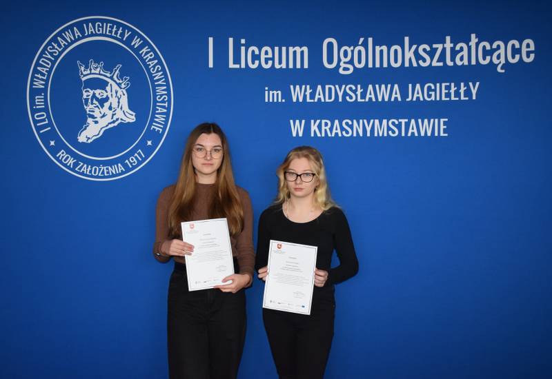Pierwszoklasistki z Jagiełły w gronie najlepszych uczniów w województwie!