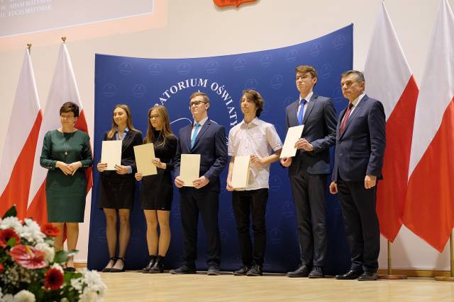 Tomasz Marek, uczeń I LO im. Władysława Jagiełły w Krasnymstawie - zdobywca stypendium Prezesa Rady Ministrów  oraz stypendium Zarządu Powiatu Krasnostawskiego