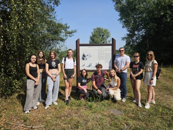 Archeologiczna wycieczka po słowiańskich grodziskach Kotliny Chodelskiej