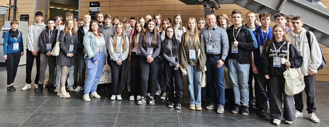Uczniowie z „Jagiełły” na konferencji Check IT 2024